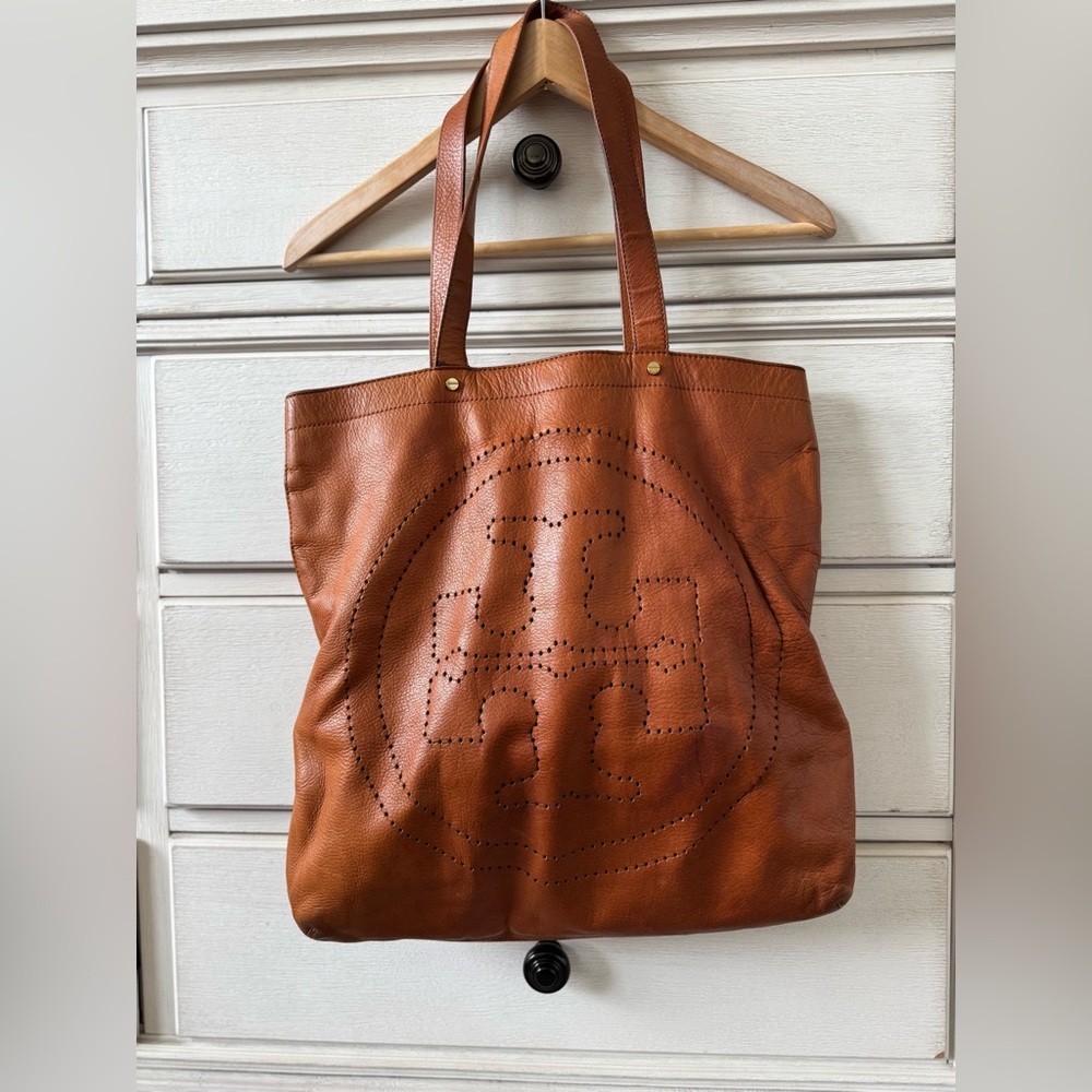 Tory Burch rare leather purse